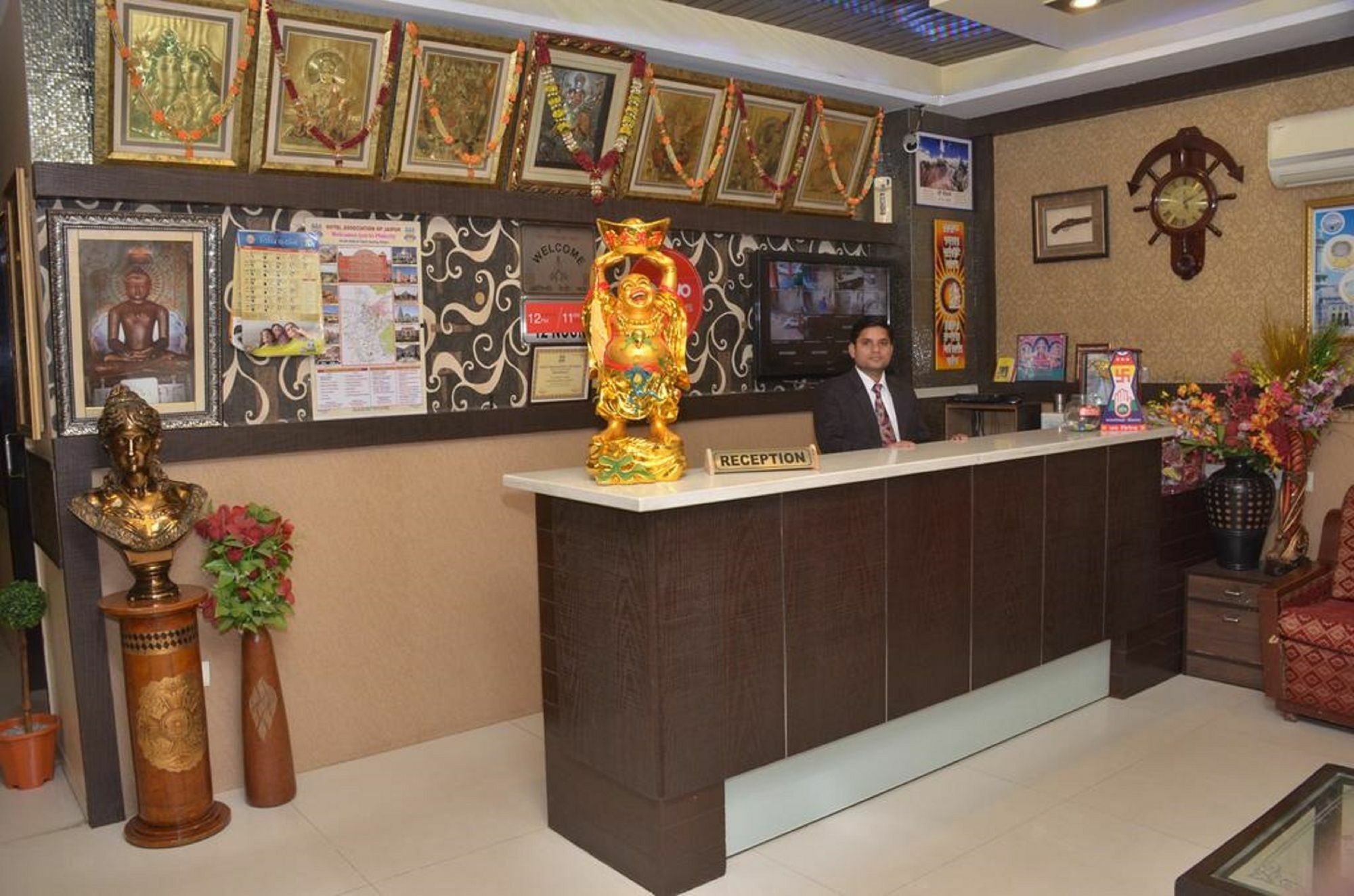 Hotel Jinendra Inn Jaipur Ngoại thất bức ảnh